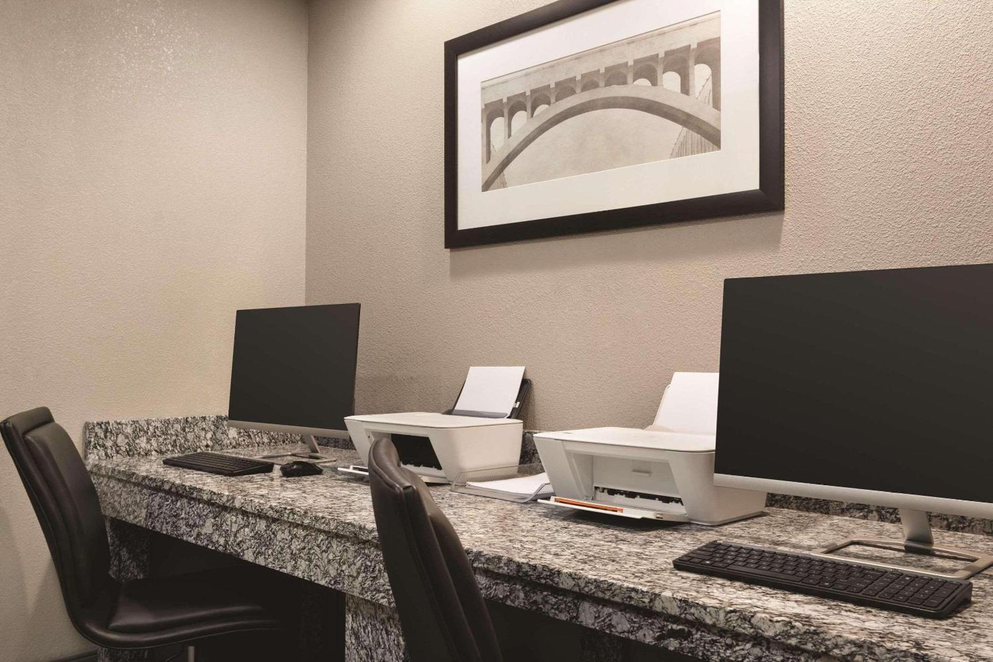 Country Inn & Suites By Radisson, Nashville Airport East, Tn Exteriör bild