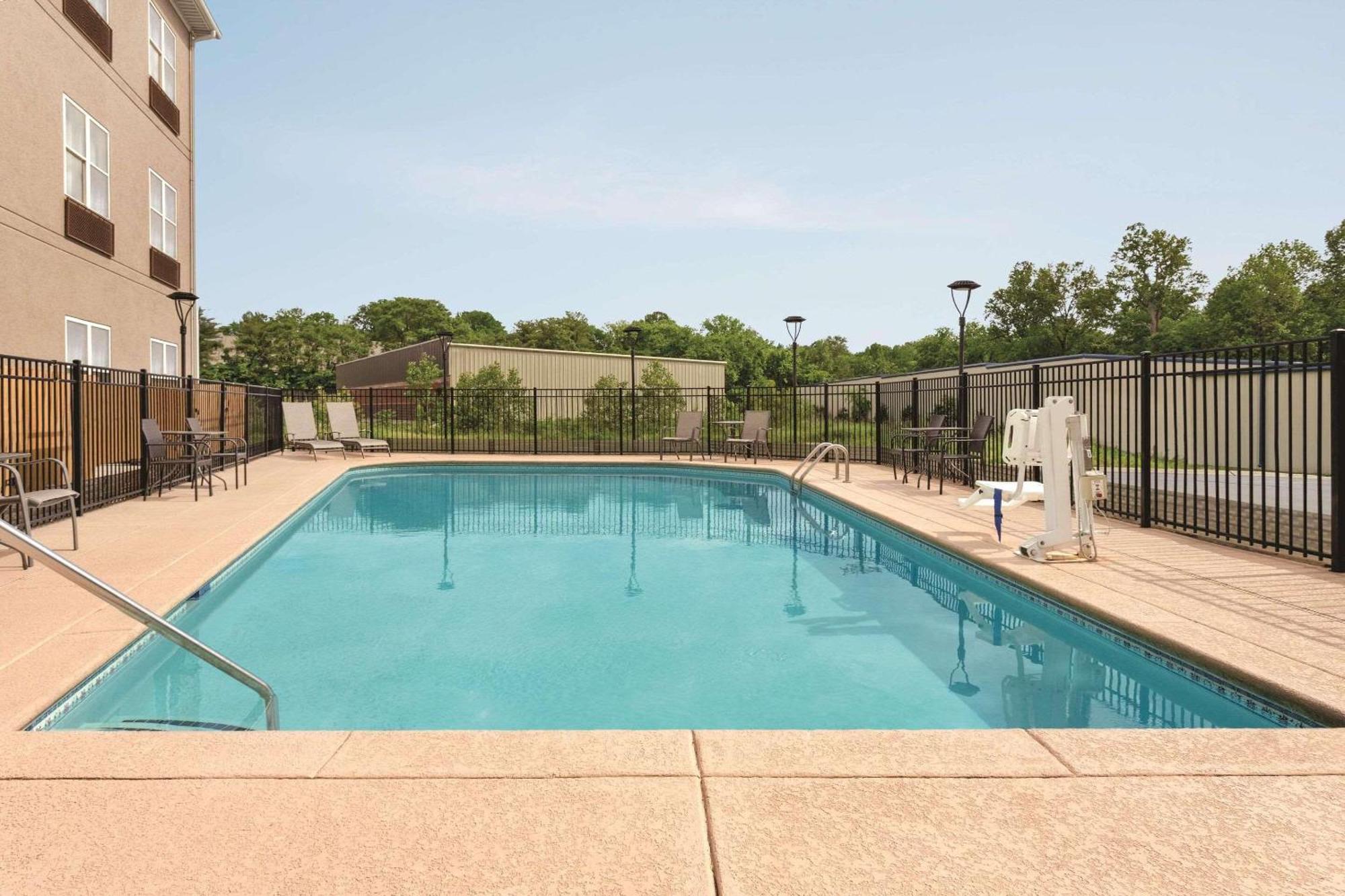 Country Inn & Suites By Radisson, Nashville Airport East, Tn Exteriör bild