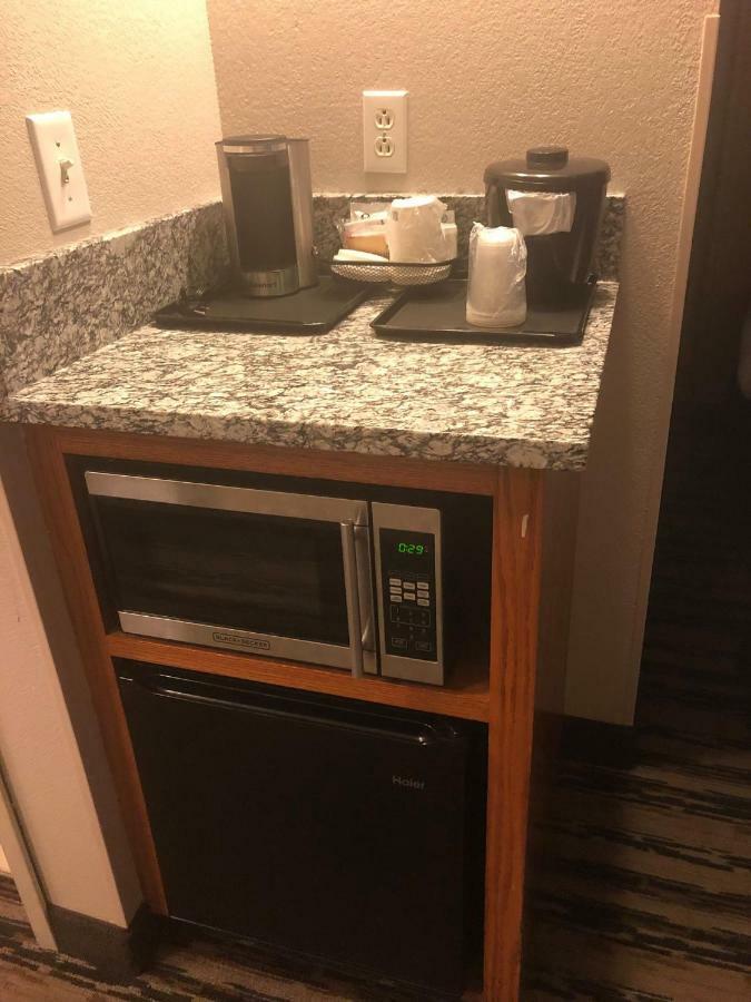 Country Inn & Suites By Radisson, Nashville Airport East, Tn Exteriör bild